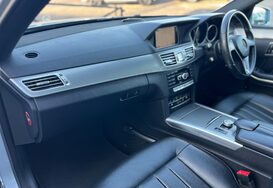 Mercedes-Benz E Class E220 BLUETEC SE AUTOMATIC 32