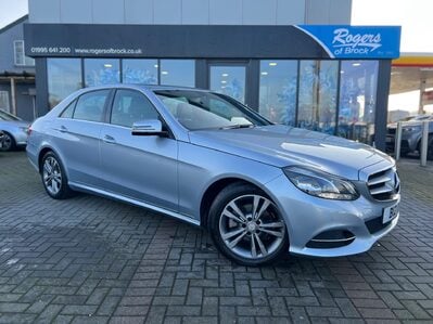 Mercedes-Benz E Class E220 BLUETEC SE AUTOMATIC