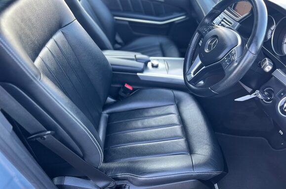 Mercedes-Benz E Class E220 BLUETEC SE AUTOMATIC 19