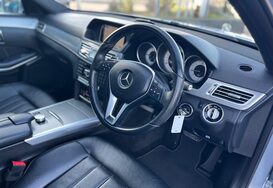 Mercedes-Benz E Class E220 BLUETEC SE AUTOMATIC 21