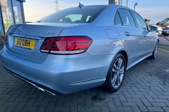 Mercedes-Benz E Class E220 BLUETEC SE AUTOMATIC 10