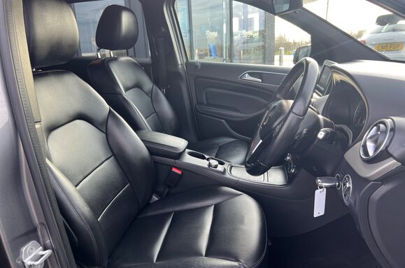 Mercedes-Benz B Class B180 1.8 CDI BLUEEFFICIENCY SPORT AUTO 17
