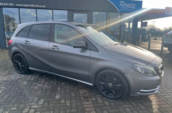 Mercedes-Benz B Class B180 1.8 CDI BLUEEFFICIENCY SPORT AUTO 9