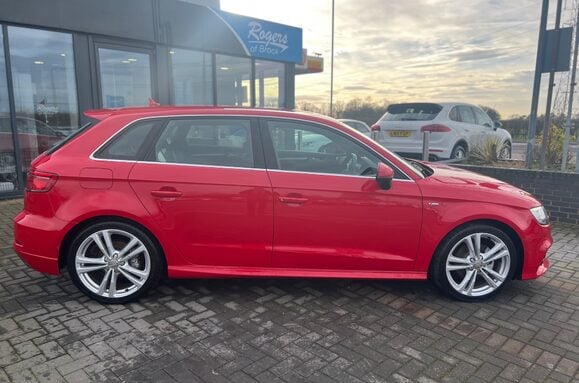 Audi A3 TDI QUATTRO S LINE 8