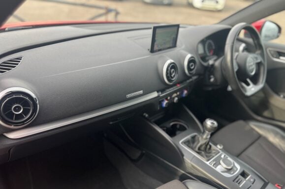 Audi A3 TDI QUATTRO S LINE 26