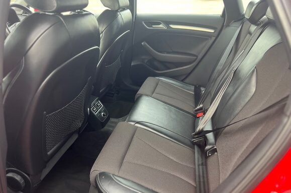 Audi A3 TDI QUATTRO S LINE 30