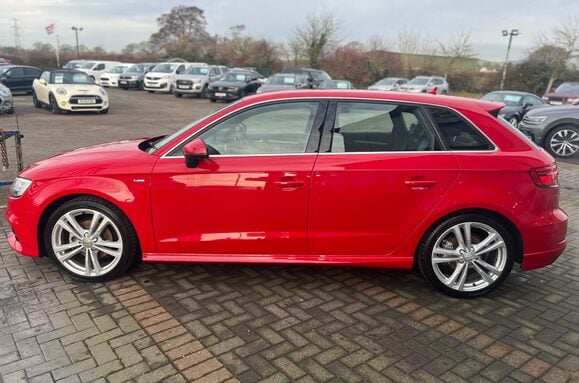 Audi A3 TDI QUATTRO S LINE 12