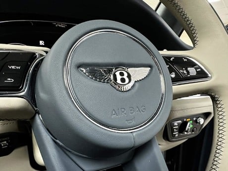 Bentley Bentayga 4.0 V8 Azure Auto 4WD Euro 6 (s/s) 5dr 28