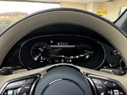 Bentley Bentayga 4.0 V8 Azure Auto 4WD Euro 6 (s/s) 5dr 32