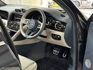 Bentley Bentayga 4.0 V8 Azure Auto 4WD Euro 6 (s/s) 5dr 65