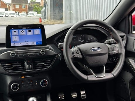 Ford Focus 1.0T EcoBoost ST-Line Euro 6 (s/s) 5dr 40