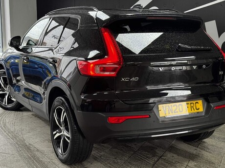 Volvo XC40 1.5 T3 R-Design Auto Euro 6 (s/s) 5dr 14