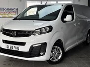 Vauxhall Vivaro 1.5 Turbo D 2900 Sportive L2 H1 Euro 6 (s/s) 5dr 8