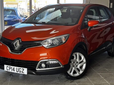 Renault Captur 0.9 TCe ENERGY Dynamique MediaNav Euro 5 (s/s) 5dr 9