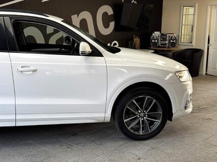 Audi Q3 1.4 TFSI CoD SE Euro 6 (s/s) 5dr