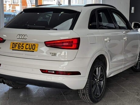 Audi Q3 1.4 TFSI CoD SE Euro 6 (s/s) 5dr 10