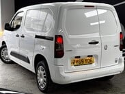 Vauxhall Combo 1.6 Turbo D 2300 Sportive L1 H1 Euro 6 (s/s) 4dr 15