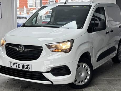 Vauxhall Combo 1.6 Turbo D 2300 Sportive L1 H1 Euro 6 (s/s) 4dr 8