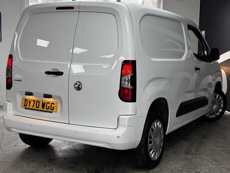 Vauxhall Combo 1.6 Turbo D 2300 Sportive L1 H1 Euro 6 (s/s) 4dr 10