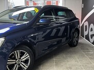 Renault Megane 1.5 Blue dCi Iconic Sport Tourer Euro 6 (s/s) 5dr 8