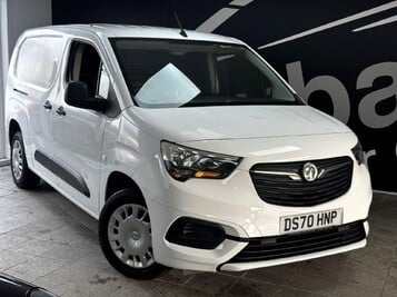 Vauxhall Combo 1.5 Turbo D 2300 Sportive L2 H1 Euro 6 (s/s) 4dr