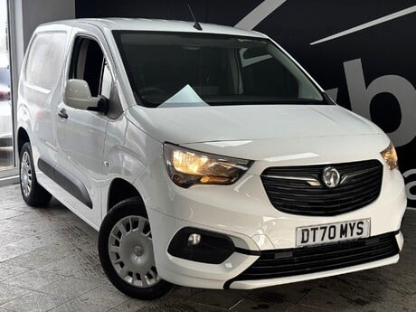 Vauxhall Combo 1.5 Turbo D 2300 Sportive L1 H1 Euro 6 4dr 1