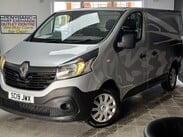 Renault Trafic 1.6 dCi 27 Business SWB Standard Roof Euro 6 5dr 9