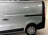 Renault Trafic 1.6 dCi 27 Business SWB Standard Roof Euro 6 5dr 16