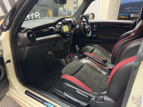 Mini Hatch 1.5 One 1499 GT Steptronic Euro 6 (s/s) 3dr 32