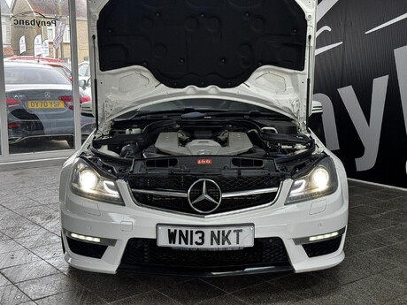 Mercedes-Benz C Class 6.3 C63 V8 AMG SpdS MCT Euro 5 5dr 9