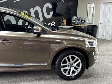 Volvo XC60 2.4 D5 SE Lux Nav Auto AWD Euro 6 (s/s) 5dr