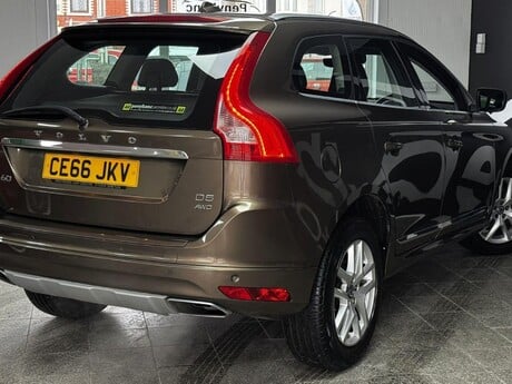 Volvo XC60 2.4 D5 SE Lux Nav Auto AWD Euro 6 (s/s) 5dr 13