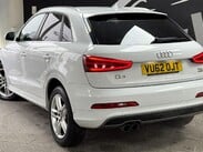 Audi Q3 2.0 TDI S line S Tronic quattro Euro 5 (s/s) 5dr 14