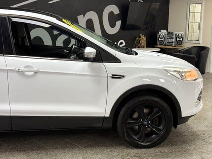 Ford Kuga 2.0 TDCi Zetec Powershift AWD Euro 5 5dr