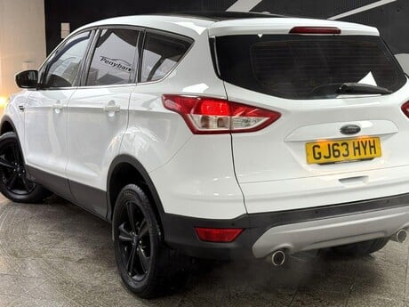 Ford Kuga 2.0 TDCi Zetec Powershift AWD Euro 5 5dr 14