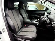 Peugeot 3008 1.2 PureTech Allure EAT Euro 6 (s/s) 5dr 19