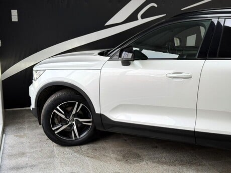 Volvo XC40 1.5 T3 R-Design Euro 6 (s/s) 5dr 21