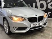 BMW 2 Series 2.0 220i SE Euro 6 (s/s) 2dr 6