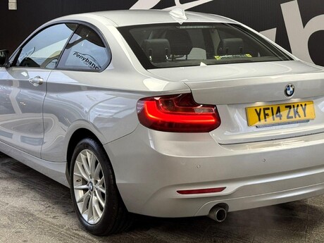 BMW 2 Series 2.0 220i SE Euro 6 (s/s) 2dr 15