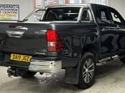 Toyota Hilux 2.4 D-4D Invincible X Auto 4WD Euro 6 4dr (TSS, 3.5t) 11