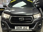 Toyota Hilux 2.4 D-4D Invincible X Auto 4WD Euro 6 4dr (TSS, 3.5t) 7