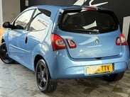 Renault Twingo 1.2 16V Dynamique Euro 5 3dr 4