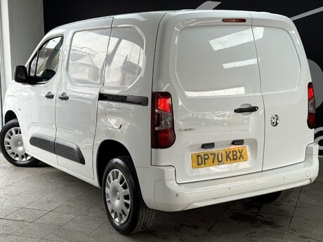 Vauxhall Combo 1.6 Turbo D 2300 Sportive L1 H1 Euro 6 (s/s) 4dr 8