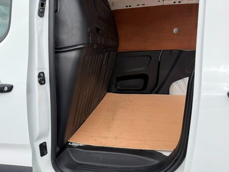 Vauxhall Combo 1.6 Turbo D 2300 Sportive L1 H1 Euro 6 (s/s) 4dr 34