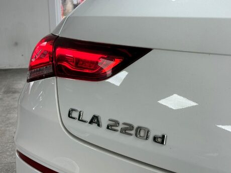Mercedes-Benz CLA Class 2.0 CLA220d AMG Line (Premium Plus) Shooting Brake 8G-DCT Euro 6 (s/s) 5dr 44