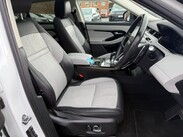 Land Rover Range Rover Evoque 1.5 P300e 12.2kWh R-Dynamic SE Auto 4WD Euro 6 (s/s) 5dr 29