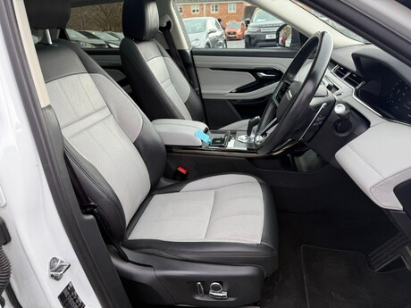 Land Rover Range Rover Evoque 1.5 P300e 12.2kWh R-Dynamic SE Auto 4WD Euro 6 (s/s) 5dr 29