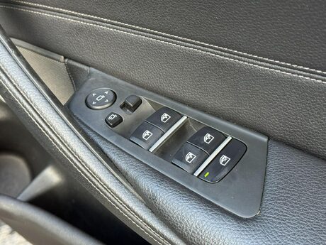 BMW 5 Series 2.0 520d M Sport Touring Auto xDrive Euro 6 (s/s) 5dr 27