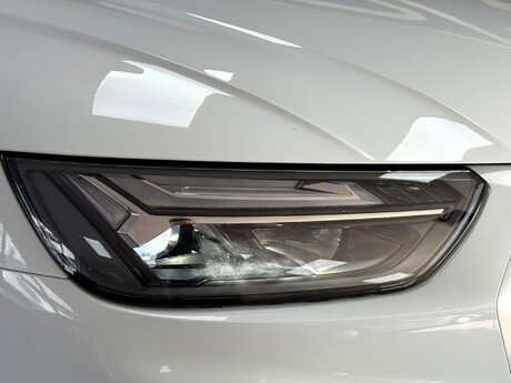 Audi Q5 2.0 TDI 40 Sport S Tronic quattro Euro 6 (s/s) 5dr 44