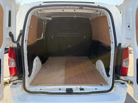 Vauxhall Combo 1.6 Turbo D 2300 Sportive L1 H1 Euro 6 (s/s) 4dr 29